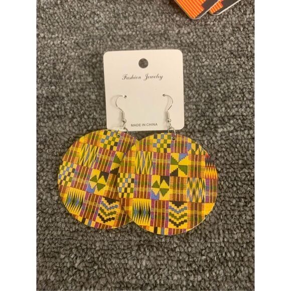 African Print Dangle Earrings - Picture 3 of 3